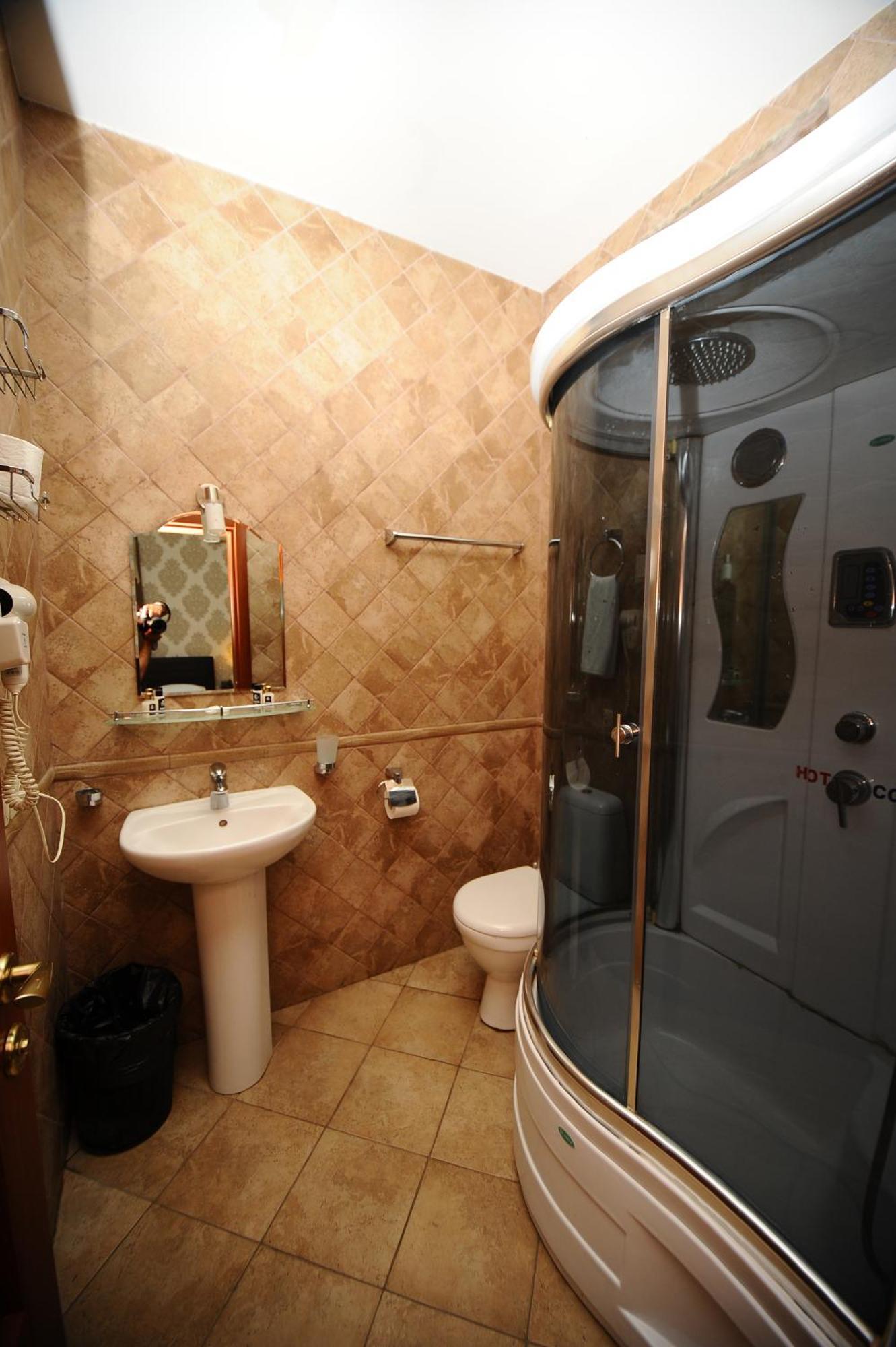 Hotel Old Rustaveli Tbilisi ภายนอก รูปภาพ